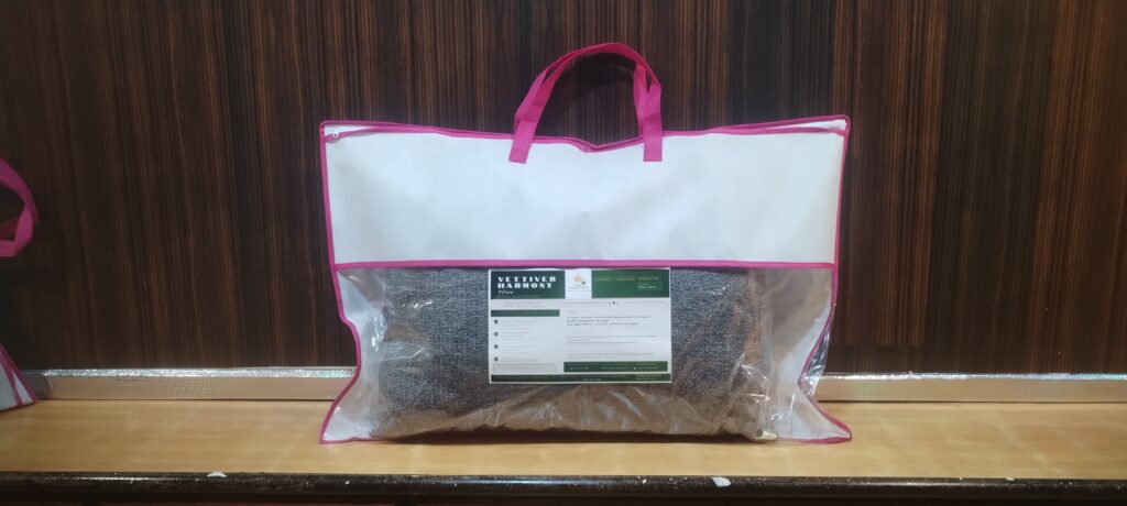Vettiver Harmony Pillow